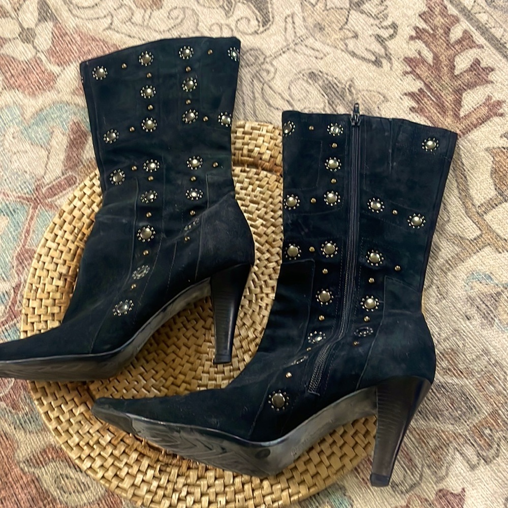 ANTONIO MELANI studded black suede side zip pointed toe high heeled boots. 9M